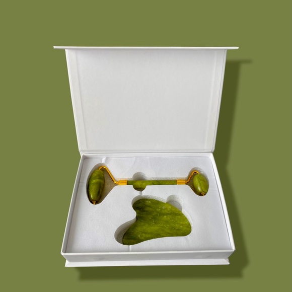 Other - Jade Roller & Gua Sha Set